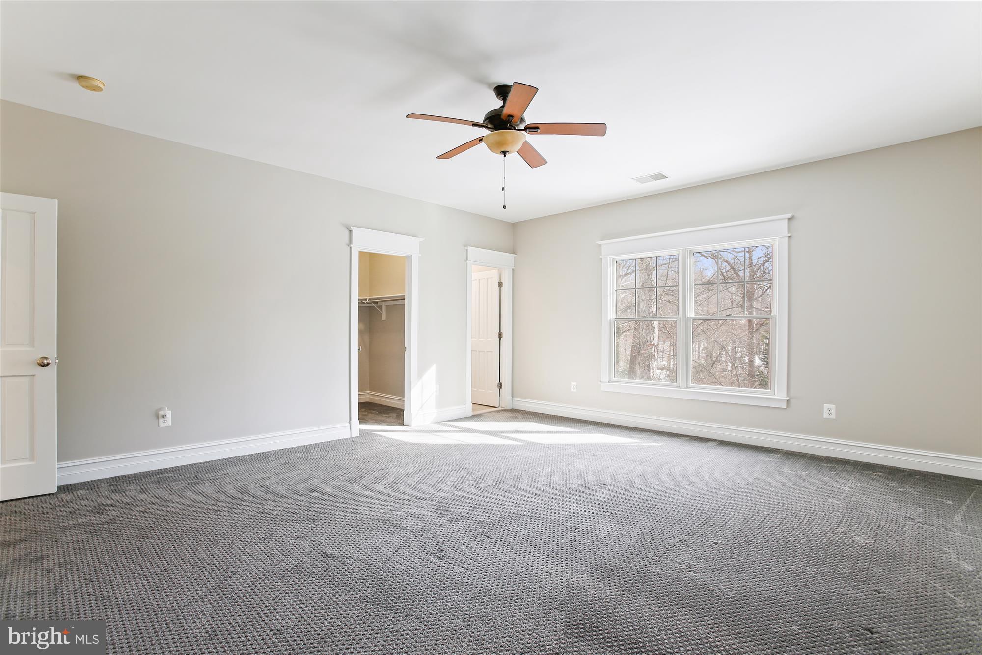 RICH E LAND - Residential