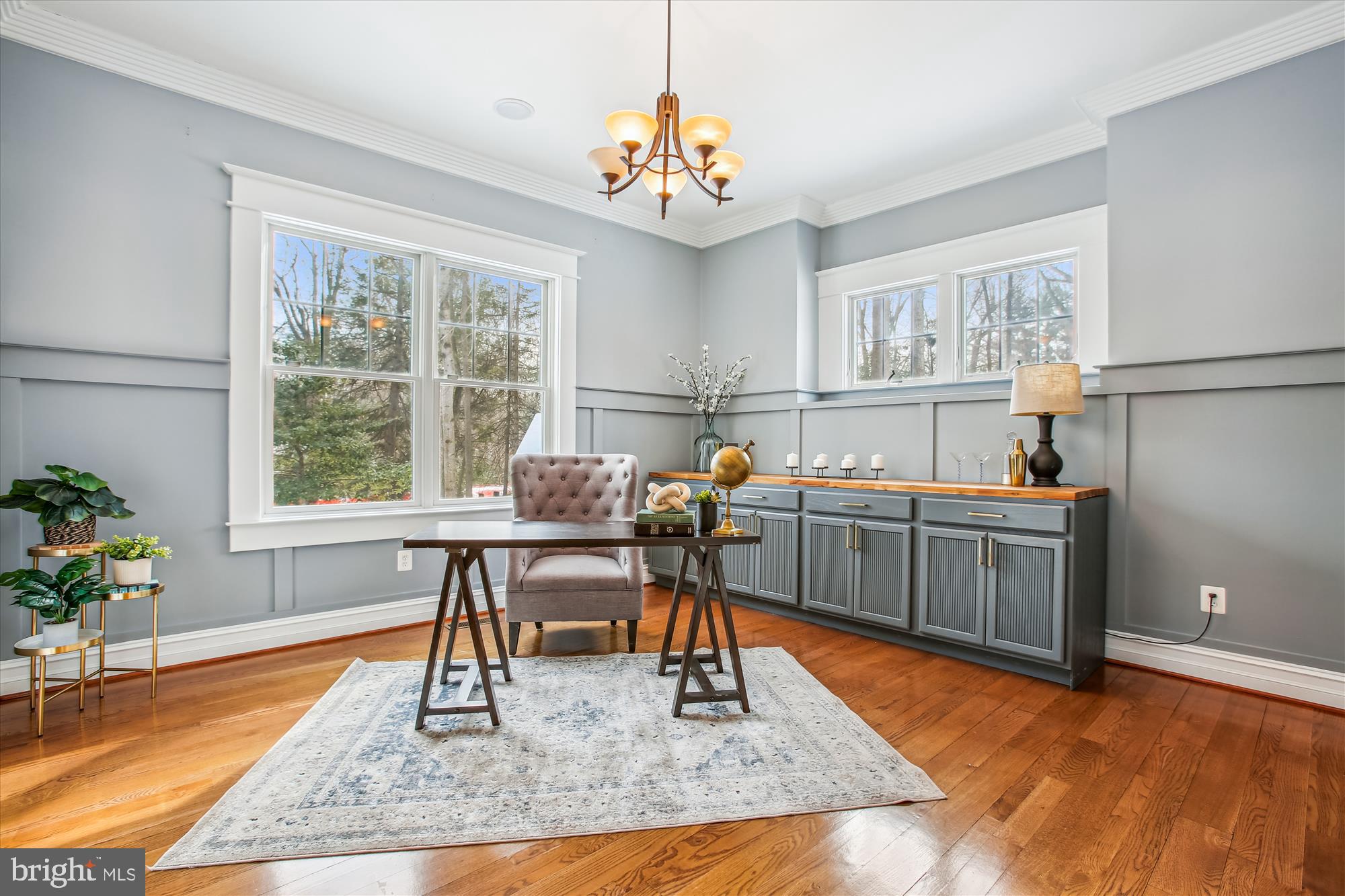 RICH E LAND - Residential