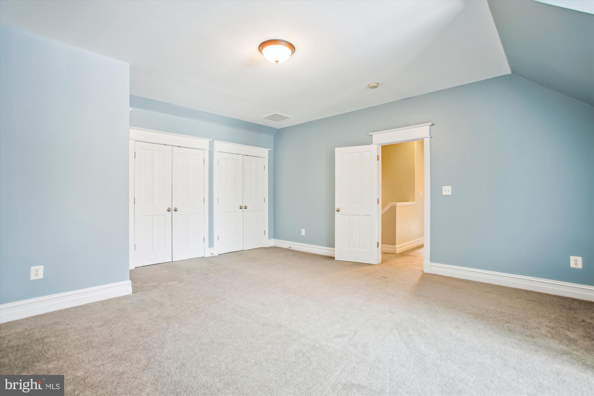 RICH E LAND - Residential