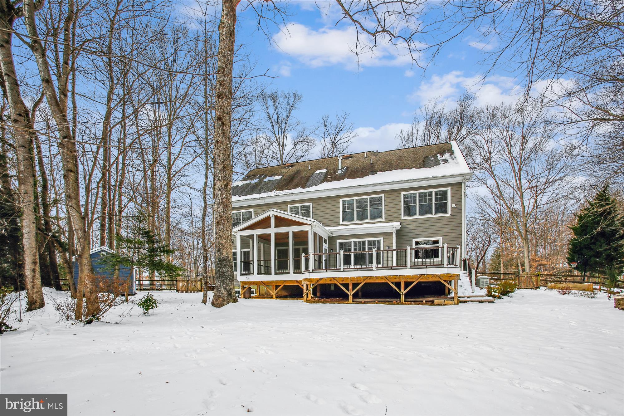 RICH E LAND - Residential