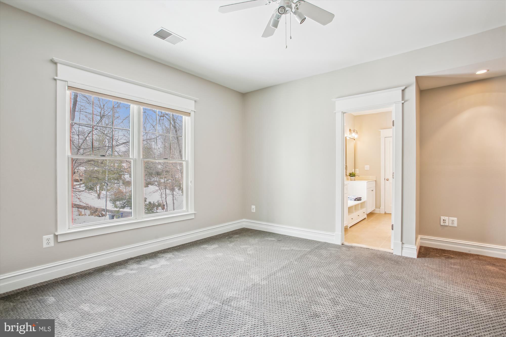 RICH E LAND - Residential