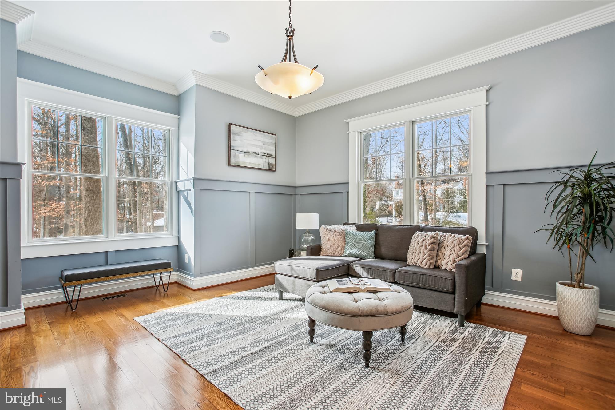 RICH E LAND - Residential