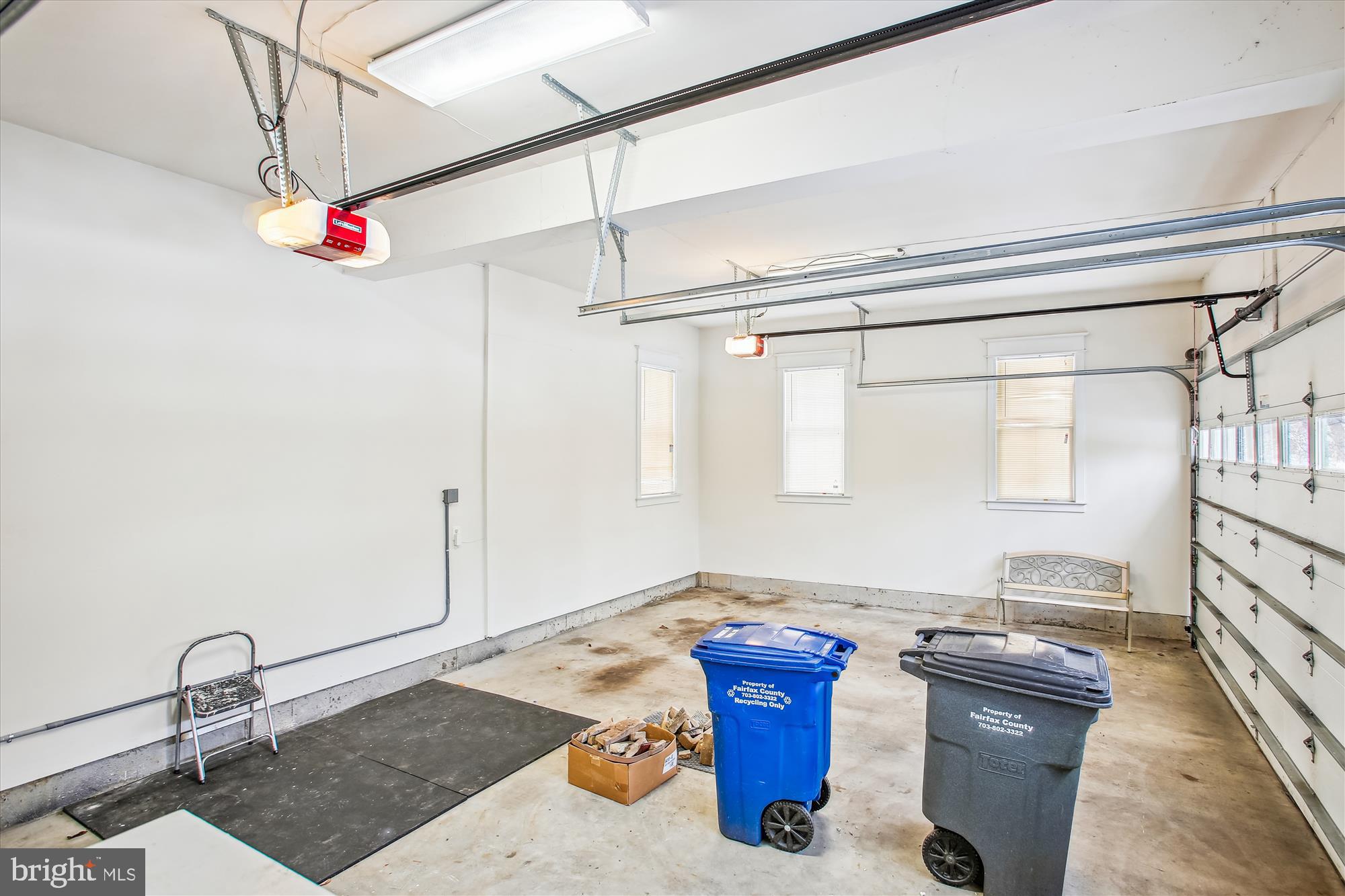 RICH E LAND - Residential