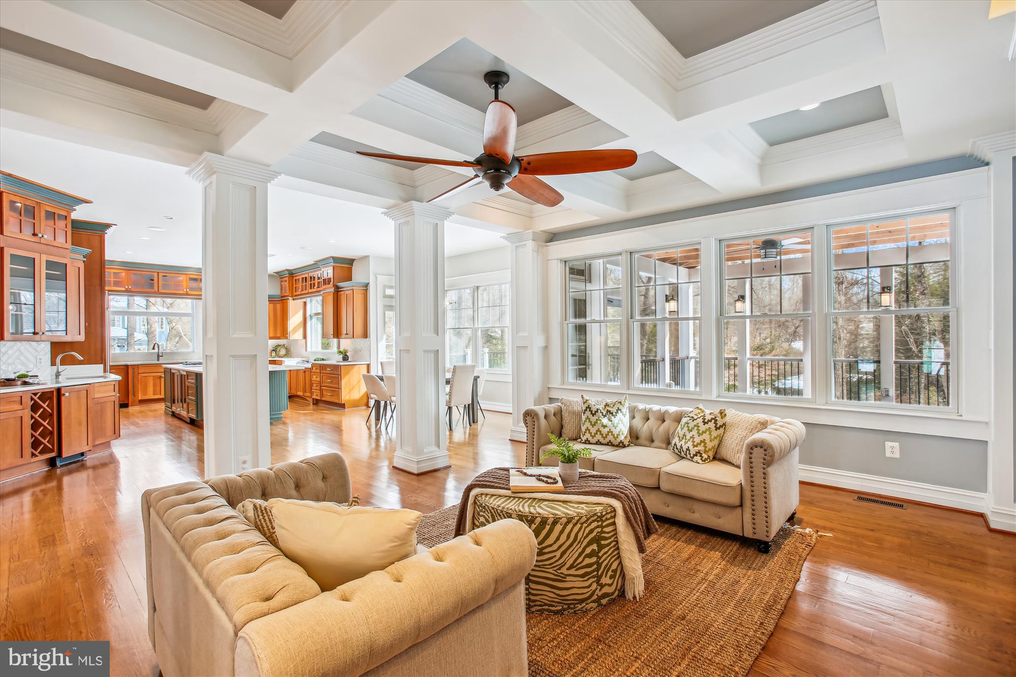 RICH E LAND - Residential