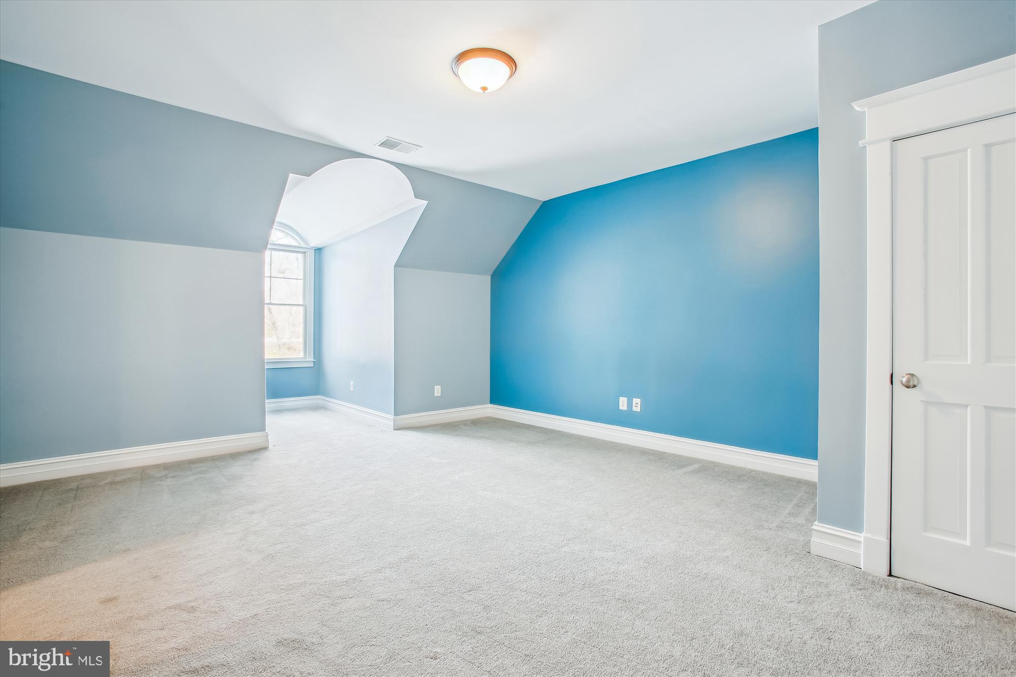 RICH E LAND - Residential