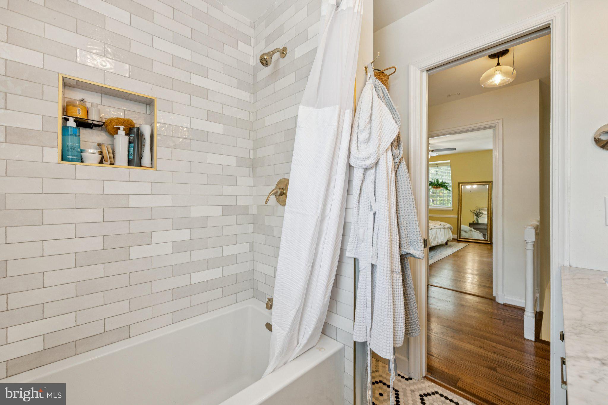 FAIRLINGTON - Residential Lease