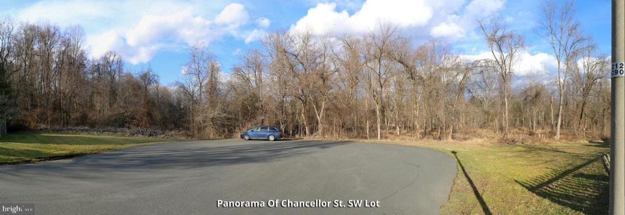 LEESBURG COUNTRY CLUB - Land