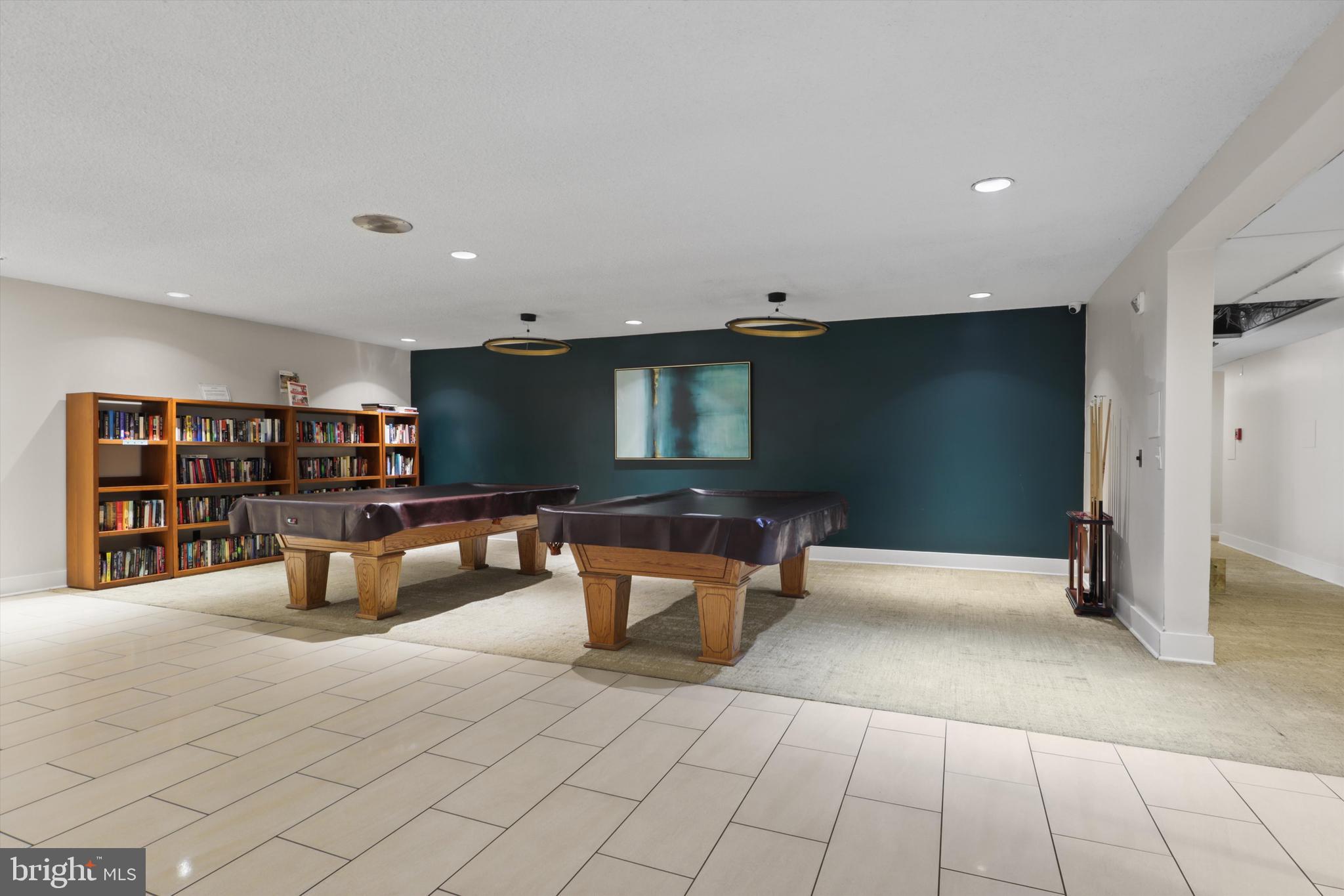 ALEXANDRIA KNOLLS - Residential