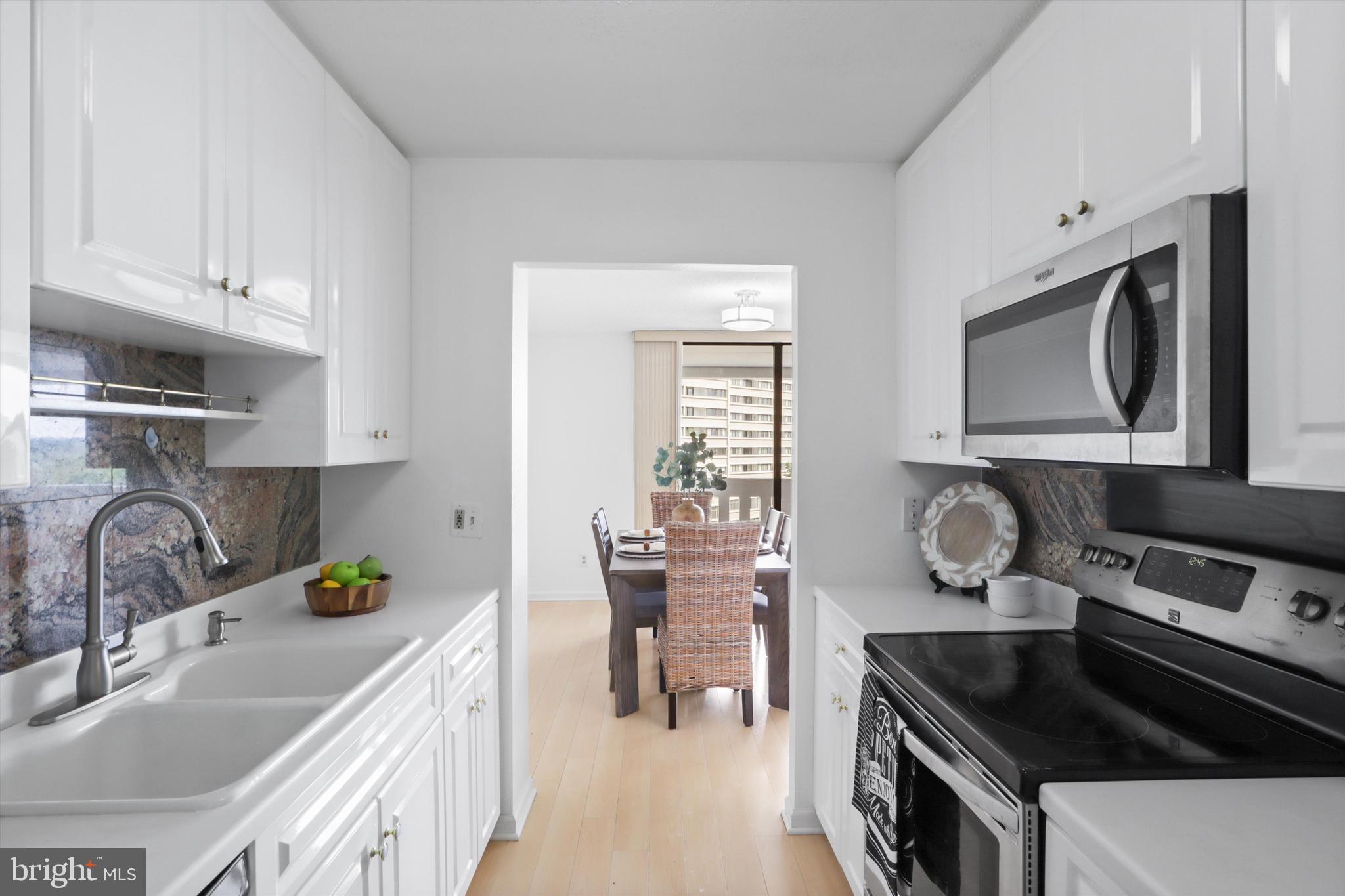 ALEXANDRIA KNOLLS - Residential