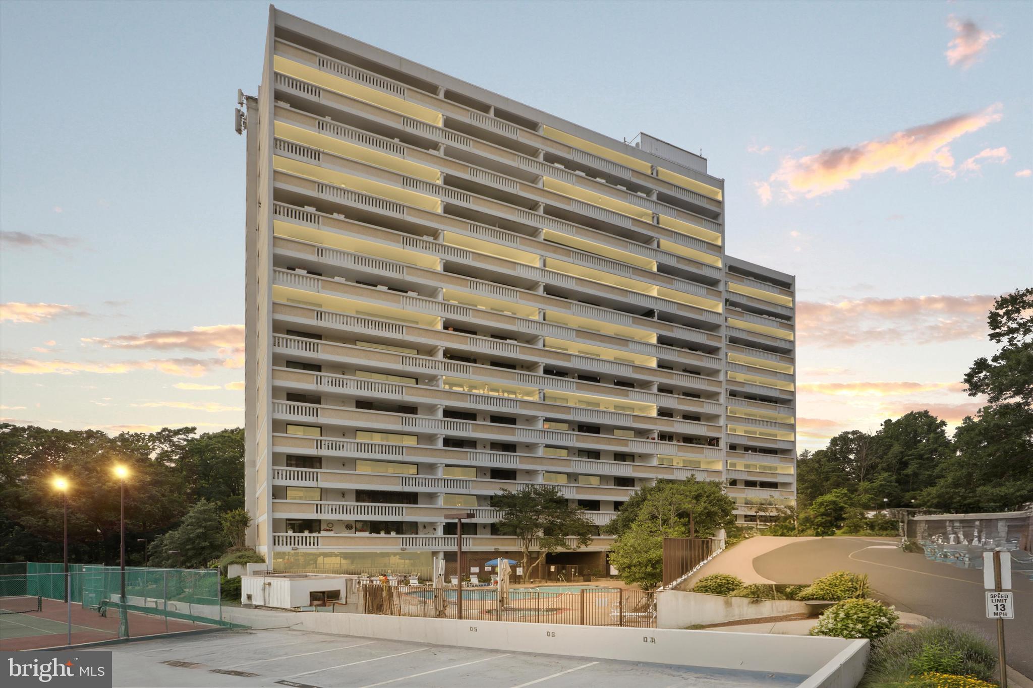 ALEXANDRIA KNOLLS - Residential