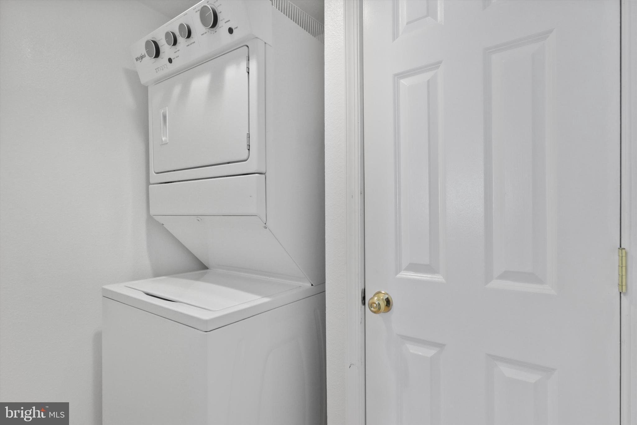 ALEXANDRIA KNOLLS - Residential