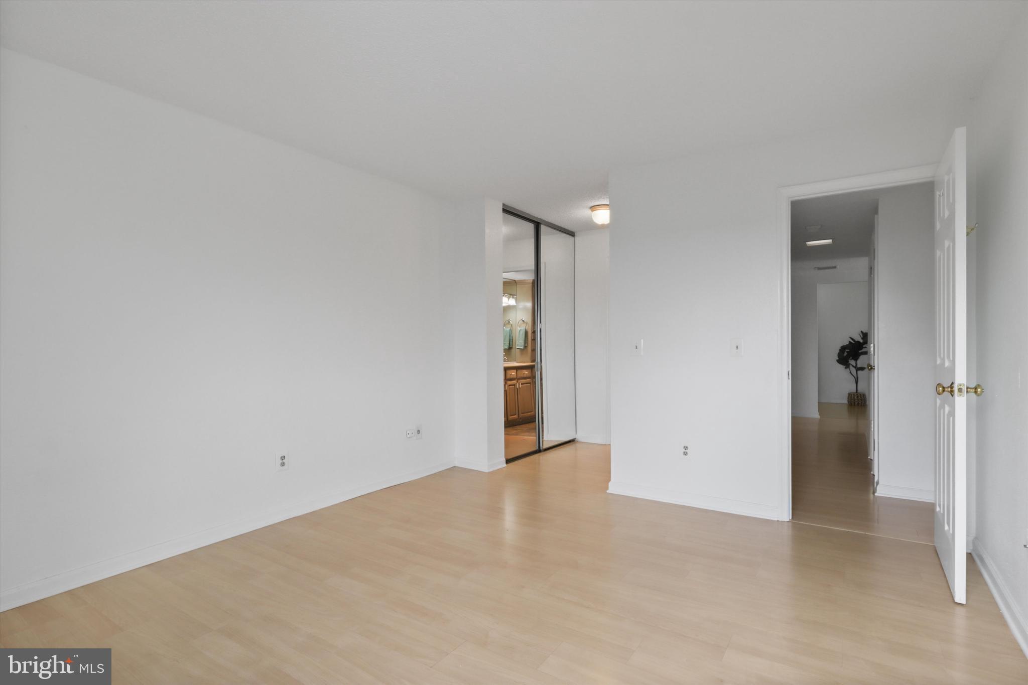 ALEXANDRIA KNOLLS - Residential