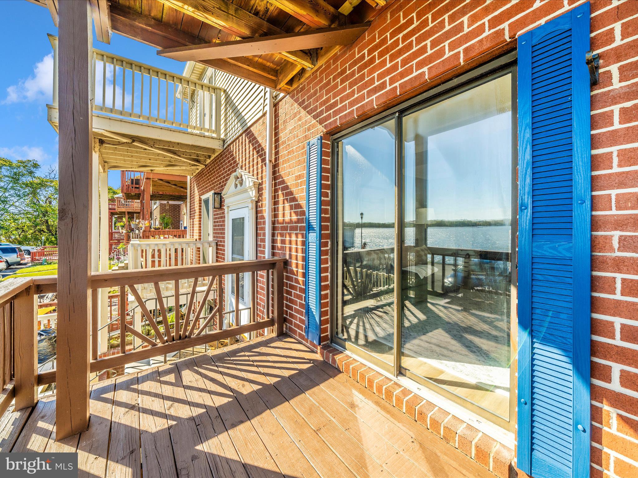 VILLA CAPRI - Residential