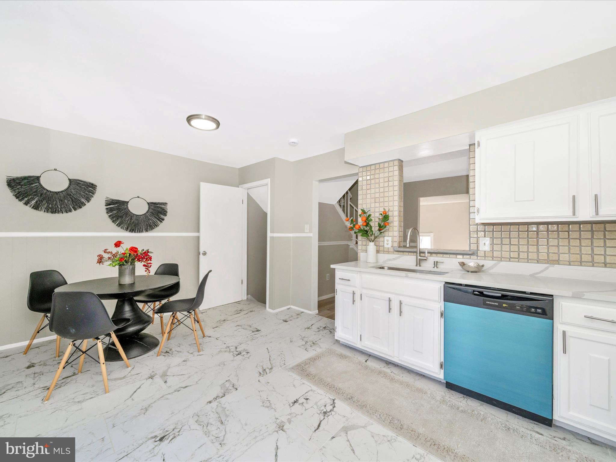 VILLA CAPRI - Residential