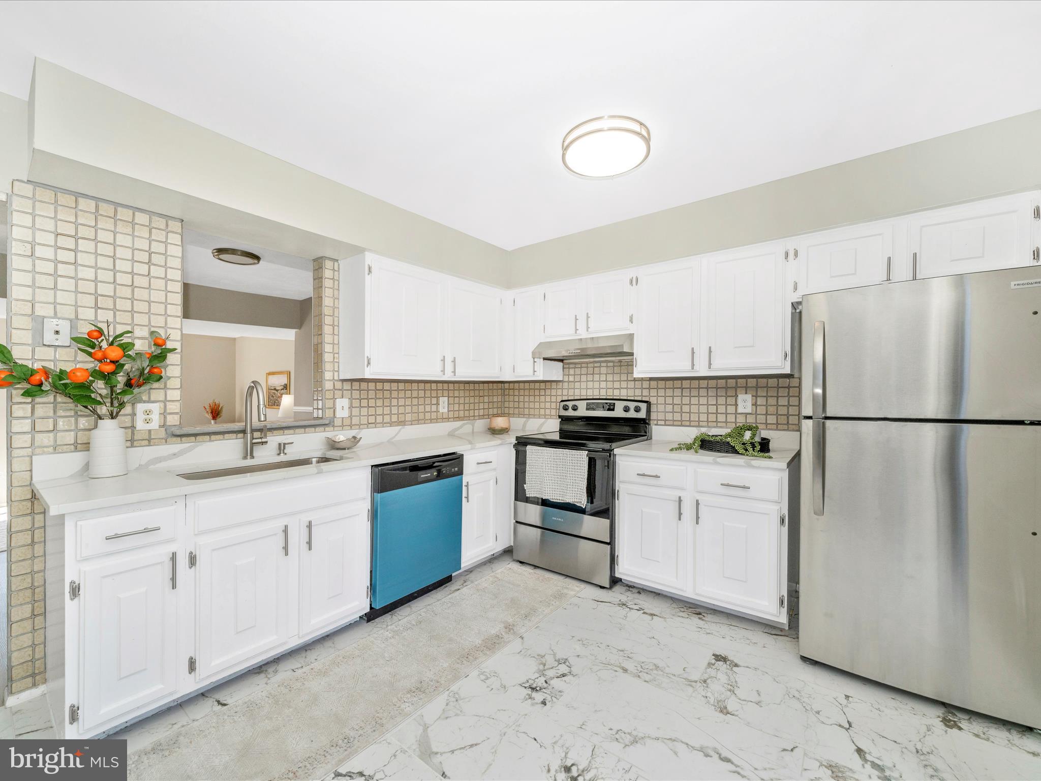 VILLA CAPRI - Residential