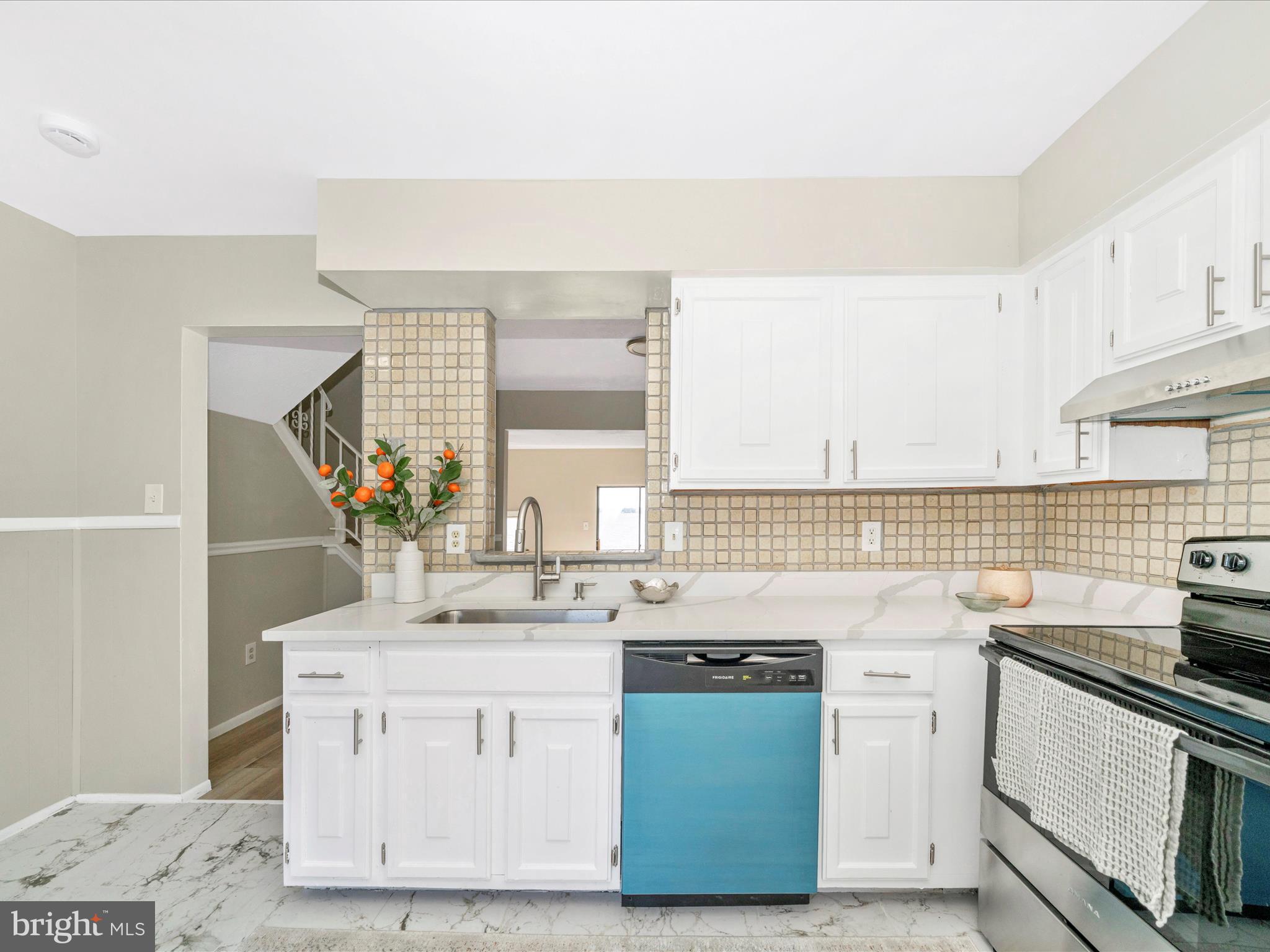 VILLA CAPRI - Residential