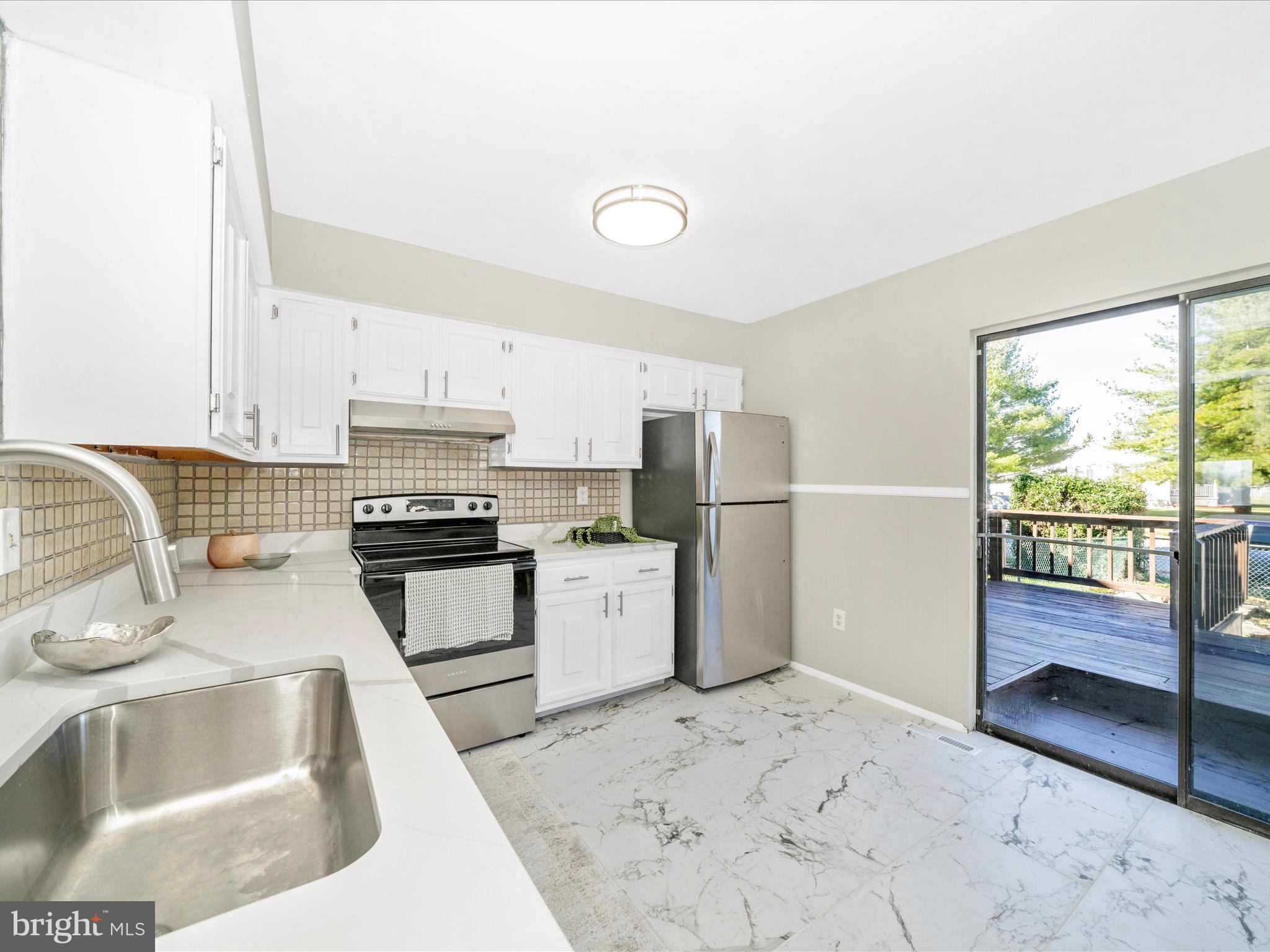 VILLA CAPRI - Residential