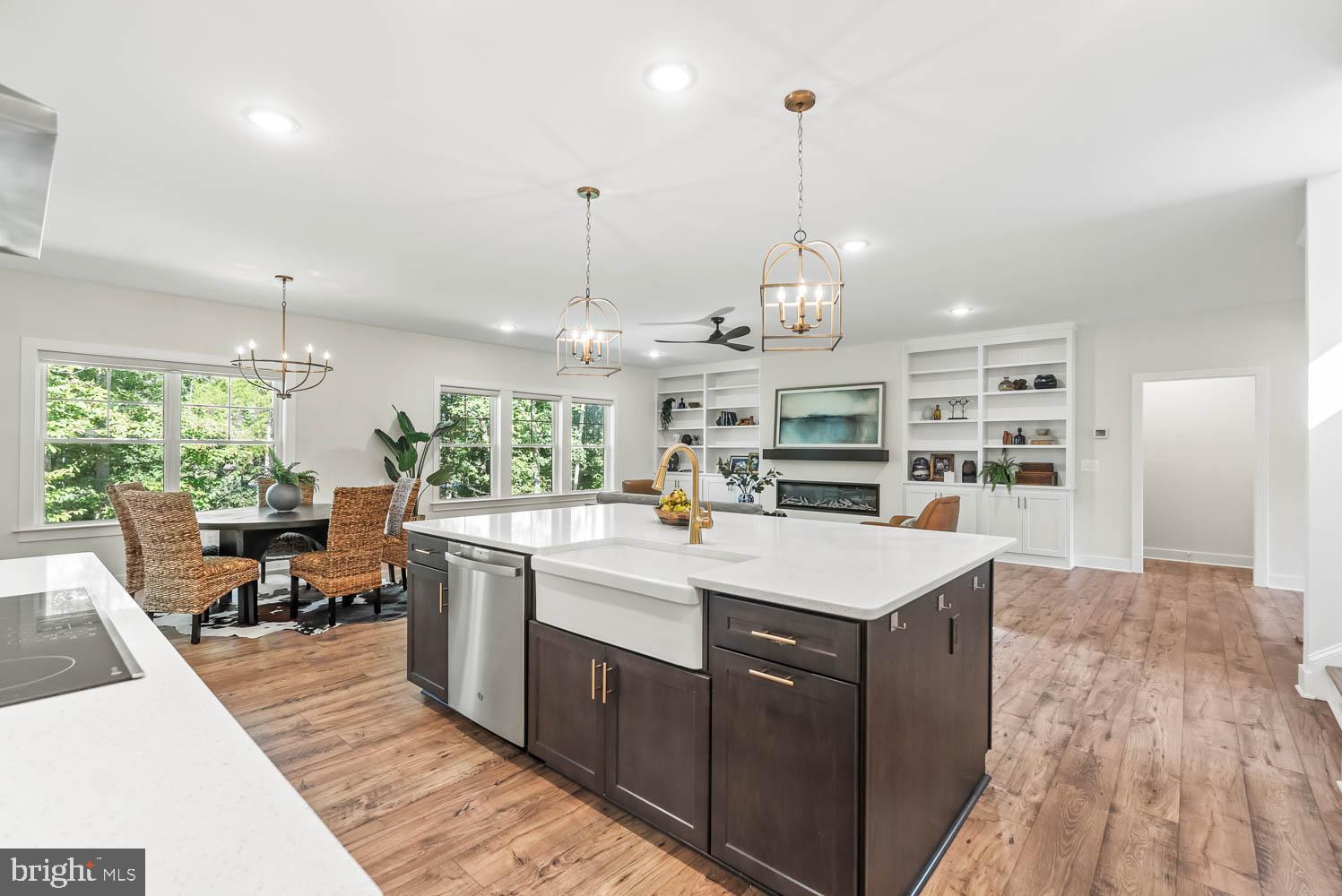 FAWN LAKE - Residential