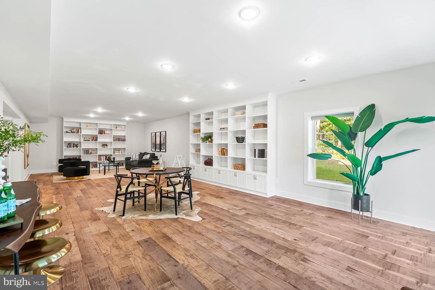 FAWN LAKE - Residential