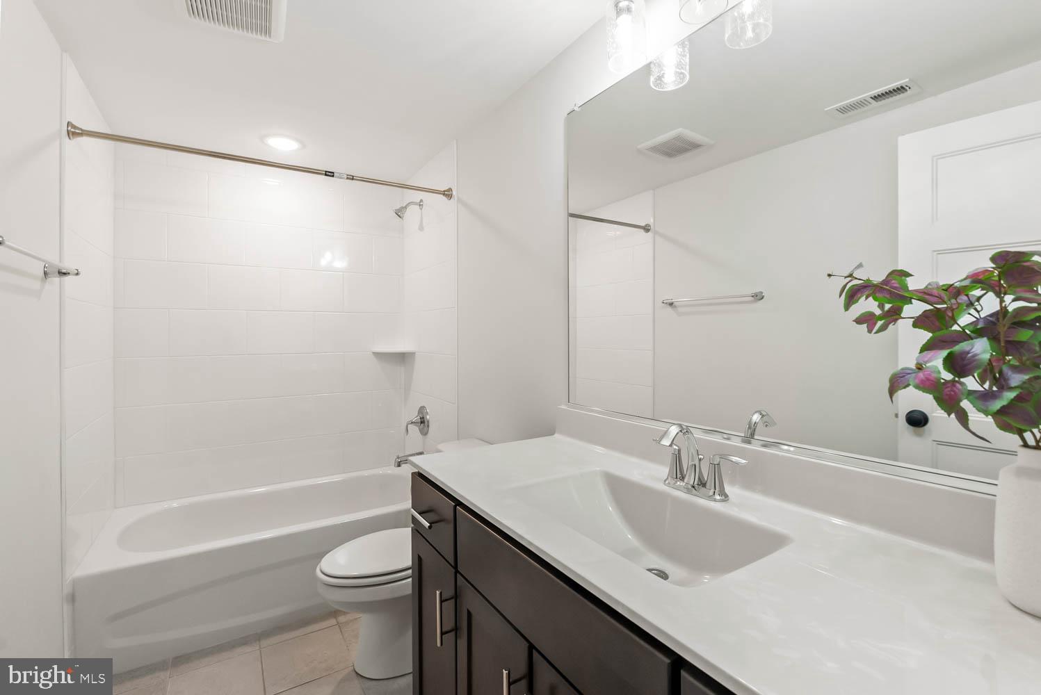 FAWN LAKE - Residential