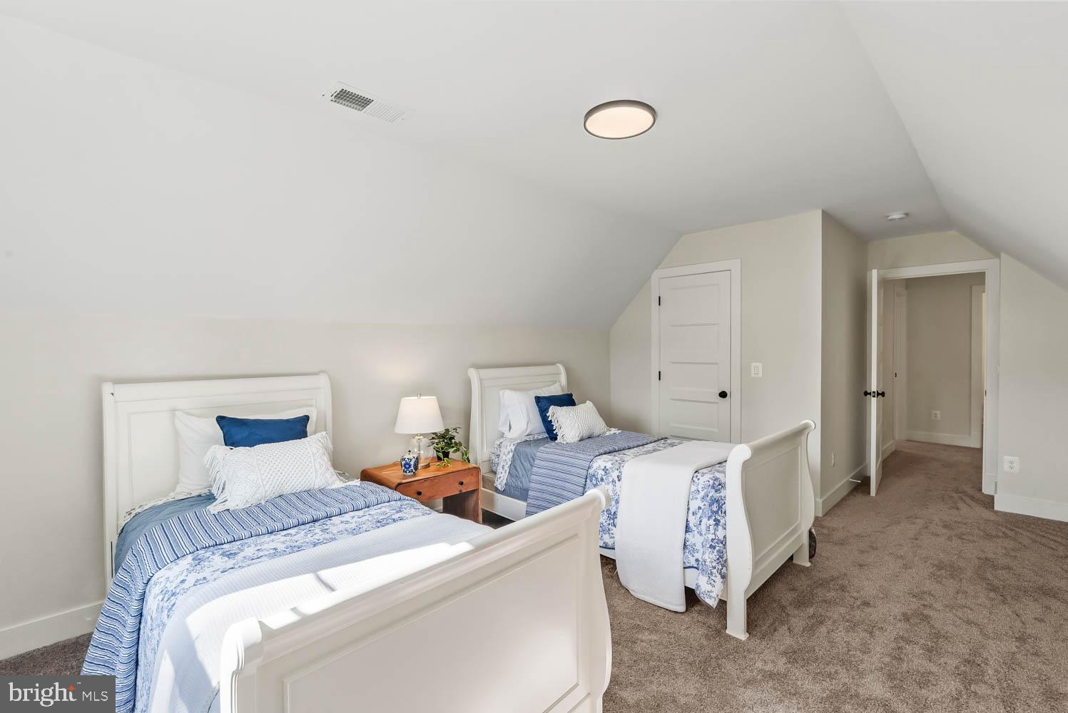 FAWN LAKE - Residential