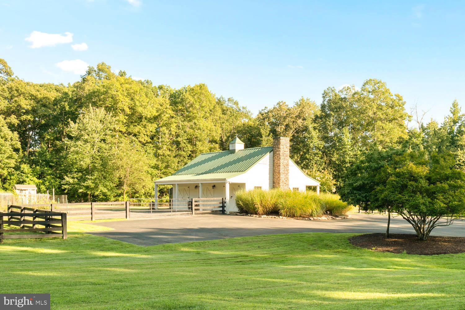 FAWN LAKE - Residential