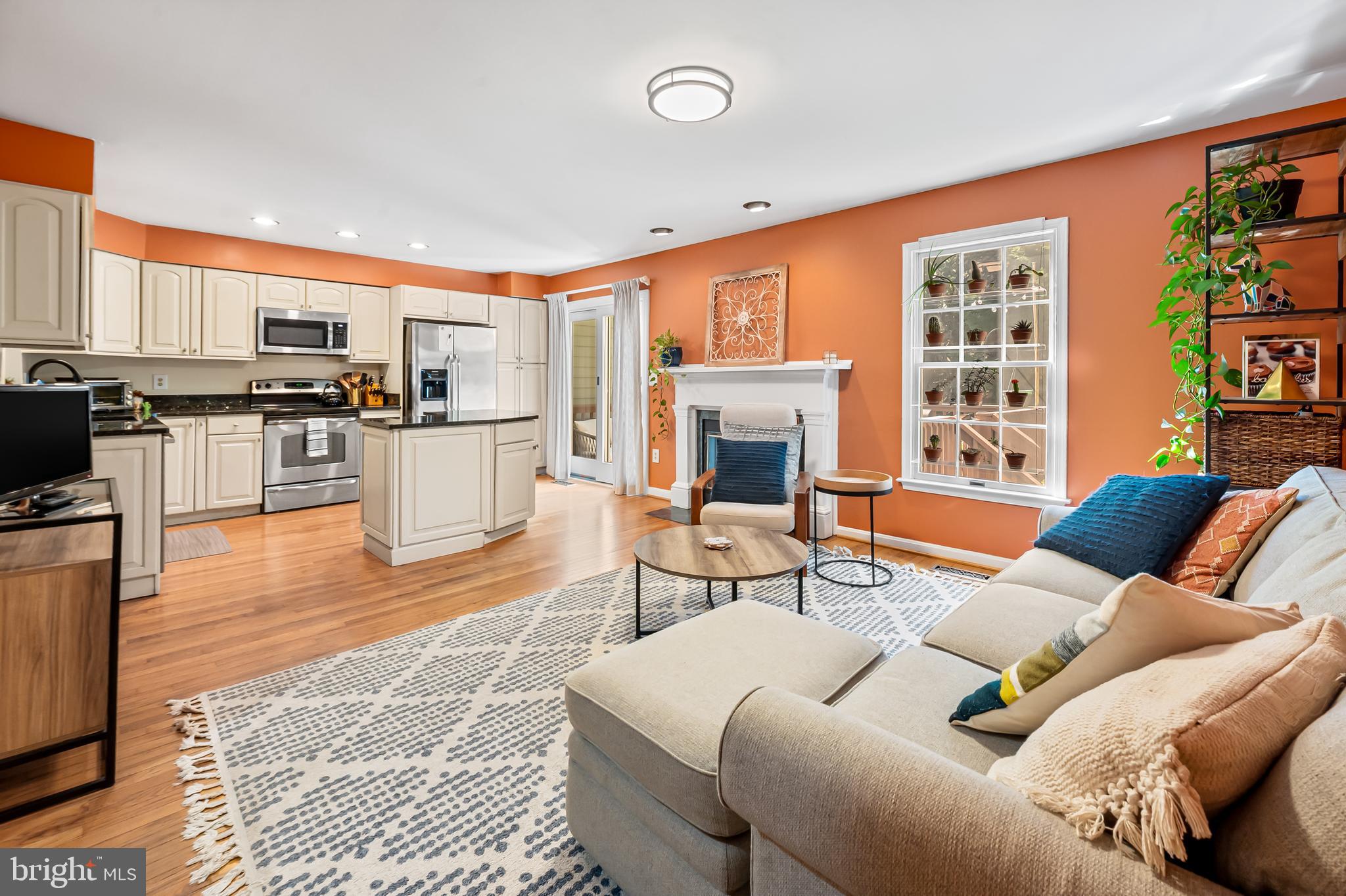 RIVA TRACE/SPRING PLACE - Residential