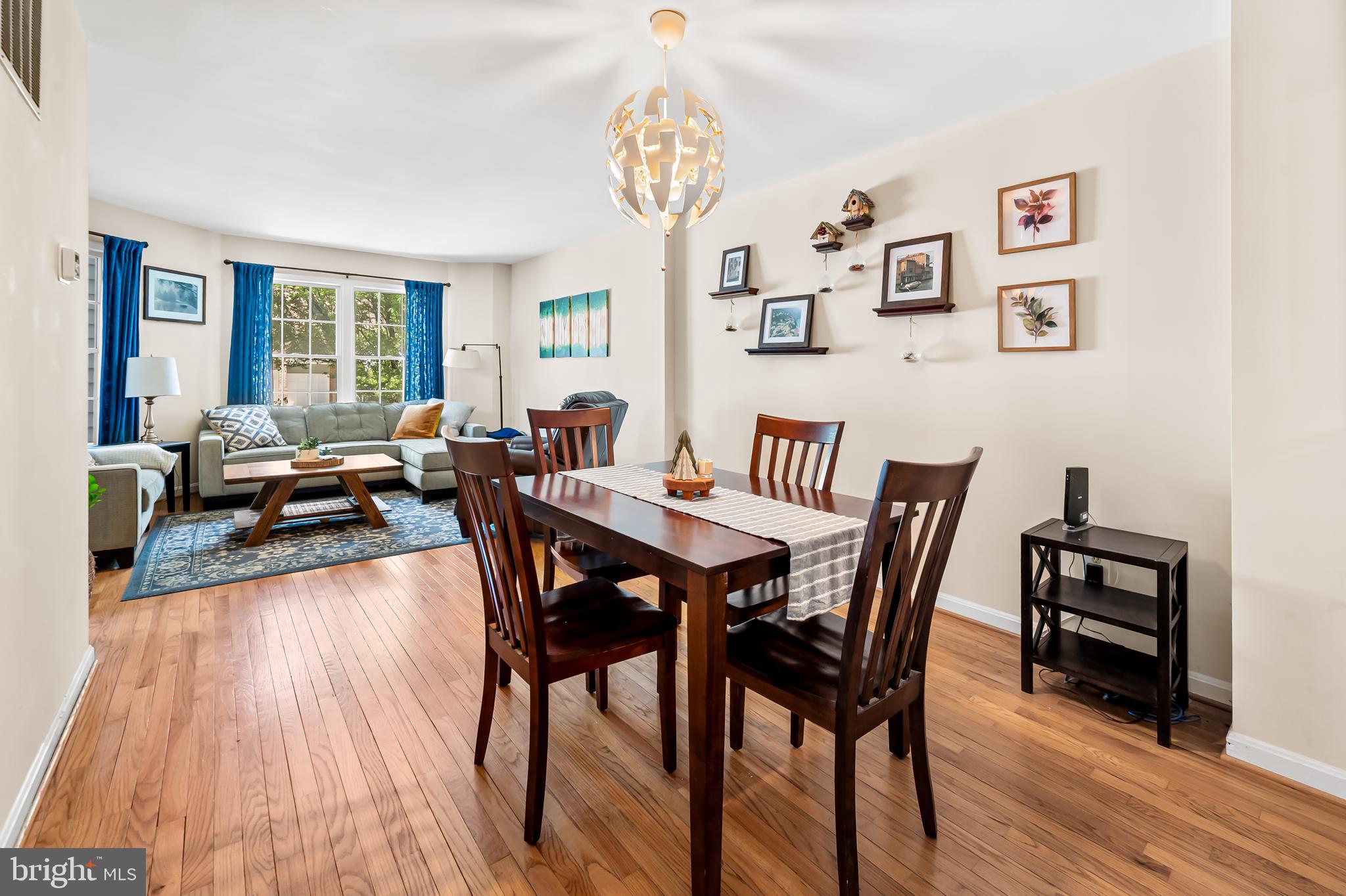 RIVA TRACE/SPRING PLACE - Residential