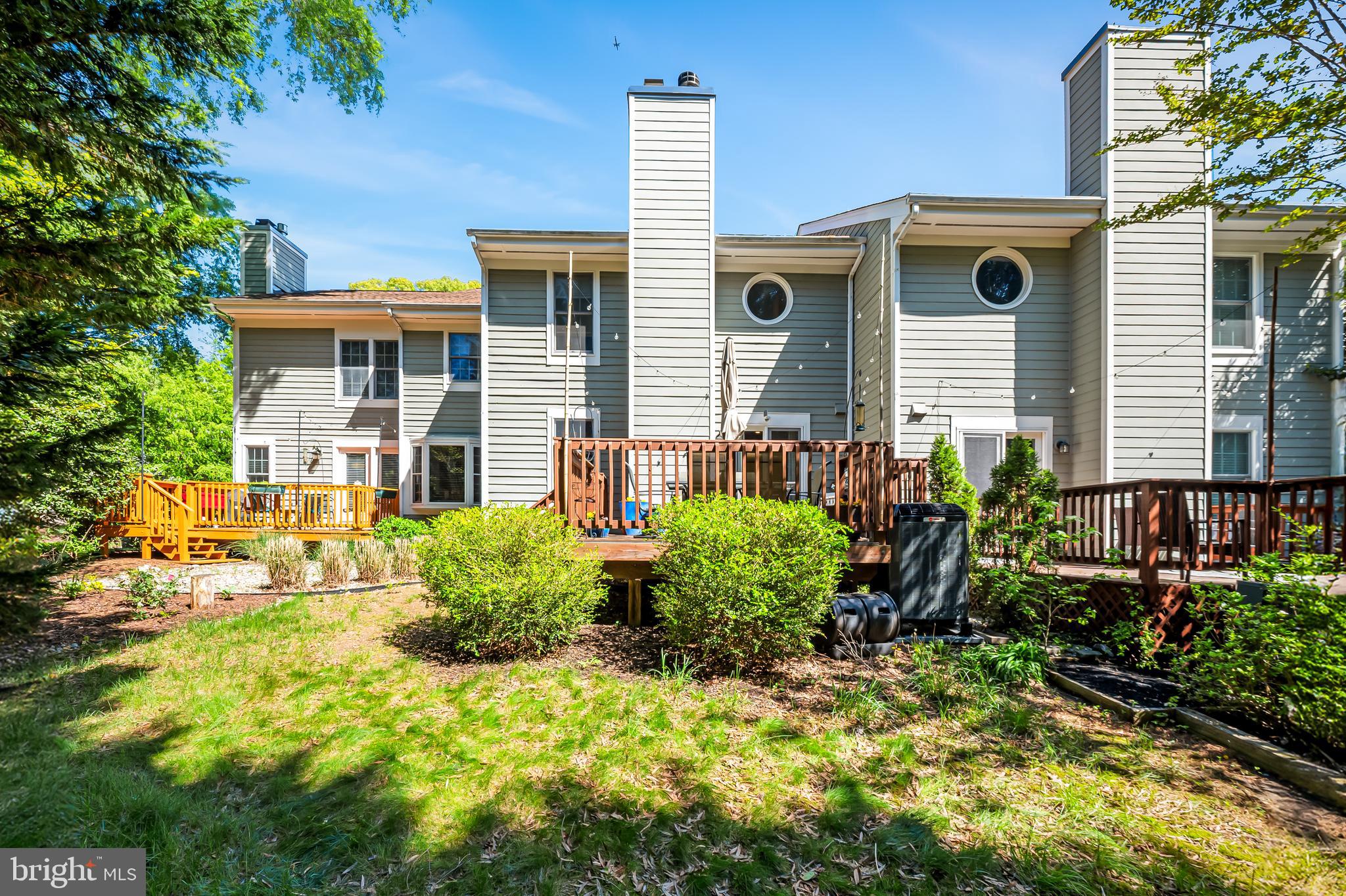 RIVA TRACE/SPRING PLACE - Residential