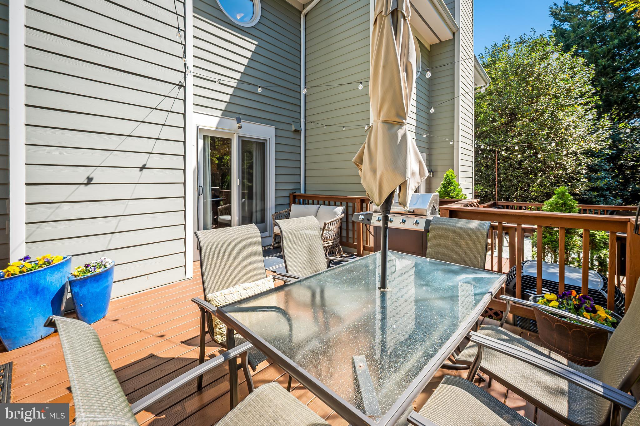 RIVA TRACE/SPRING PLACE - Residential