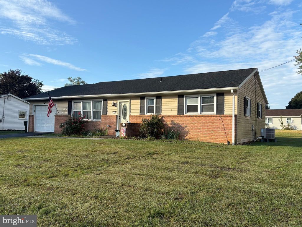 Photo of 1351 S Duke Street, PALMYRA, PA 17078 (MLS # PALN2023056)