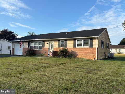 1351 S DUKE STREET PALMYRA PA 17078