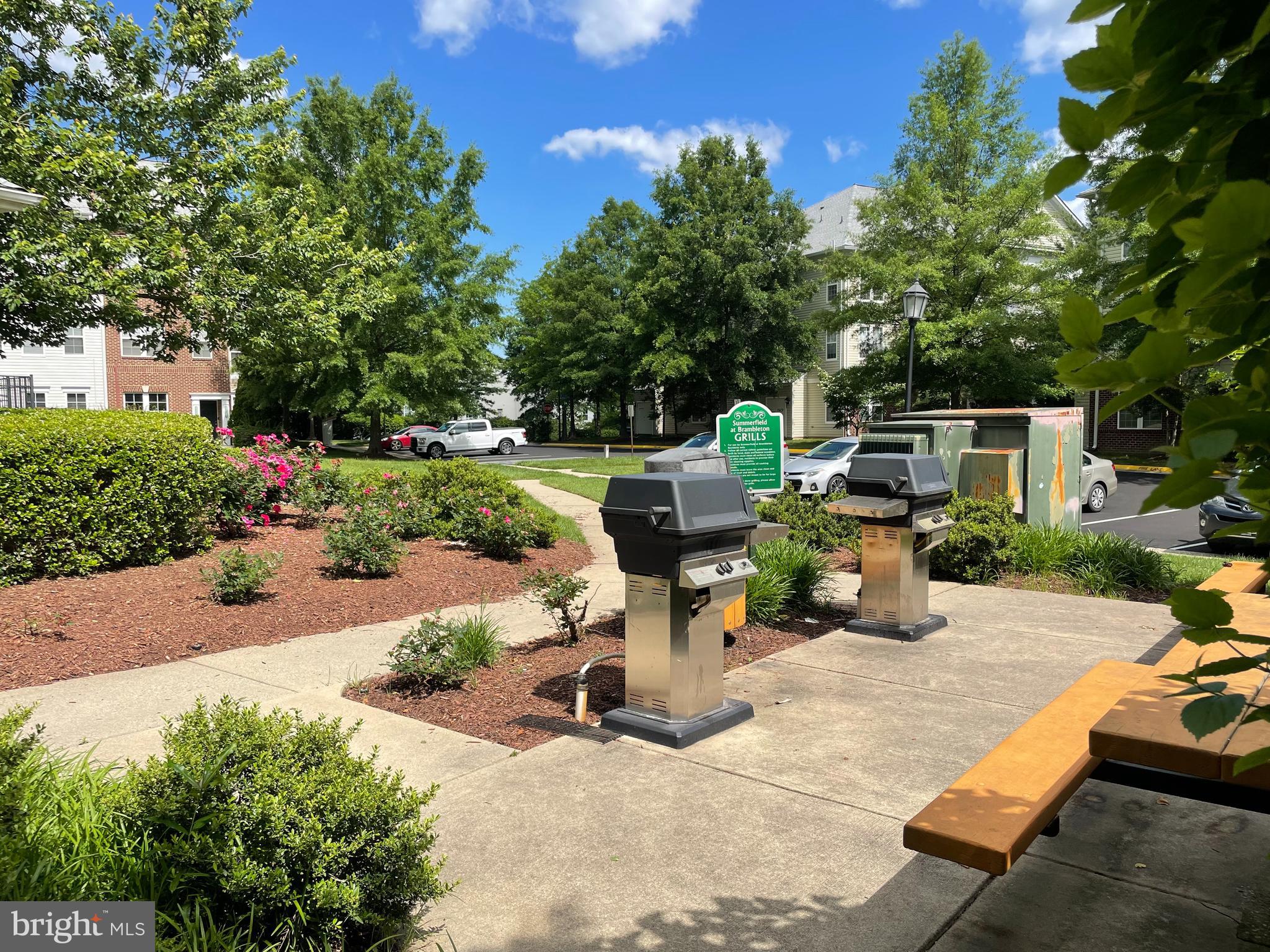 SUMMERFIELD - Residential