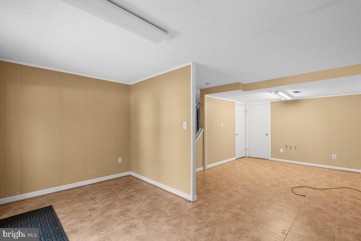 ESSEX PLACE - Residential