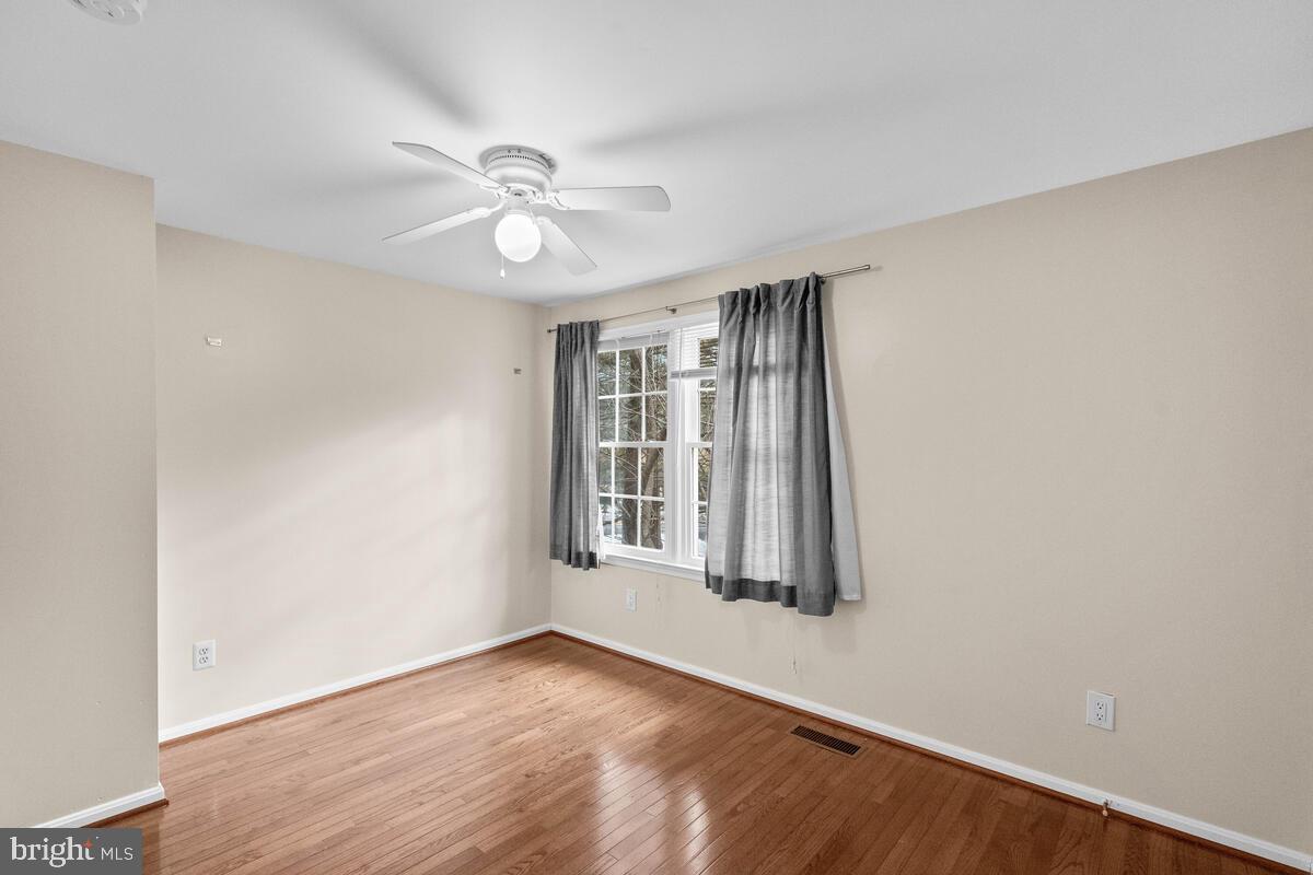 ESSEX PLACE - Residential