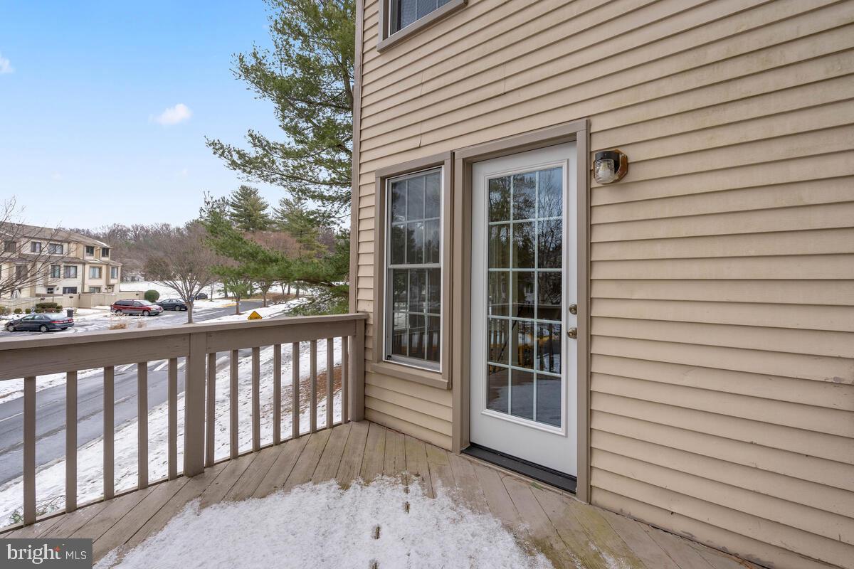 ESSEX PLACE - Residential