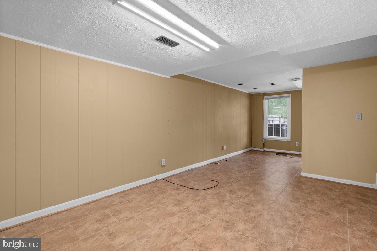 ESSEX PLACE - Residential