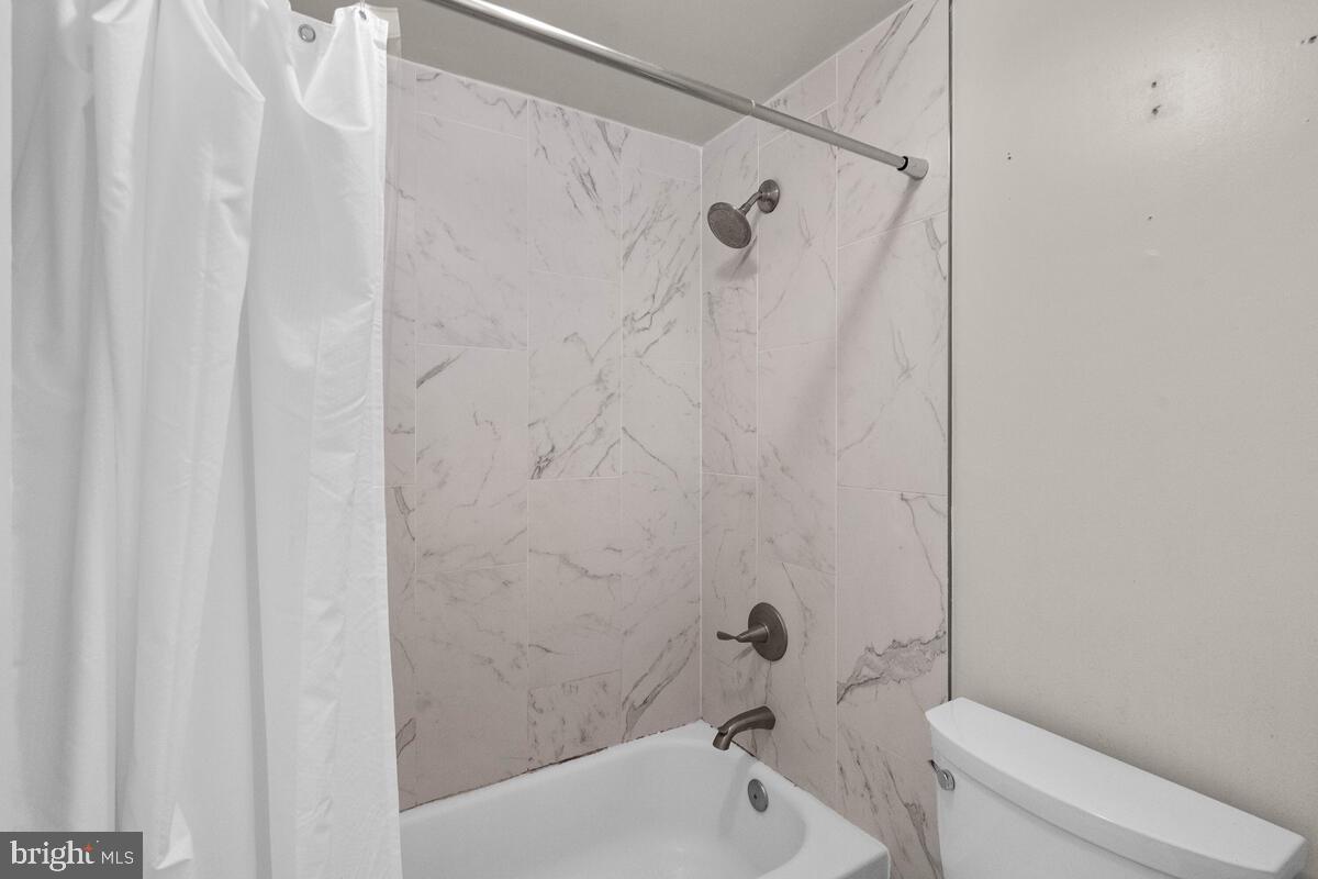 ESSEX PLACE - Residential