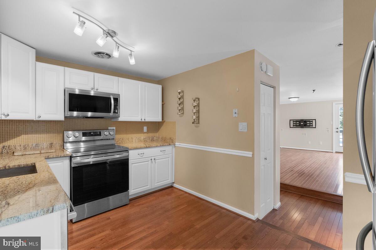 ESSEX PLACE - Residential