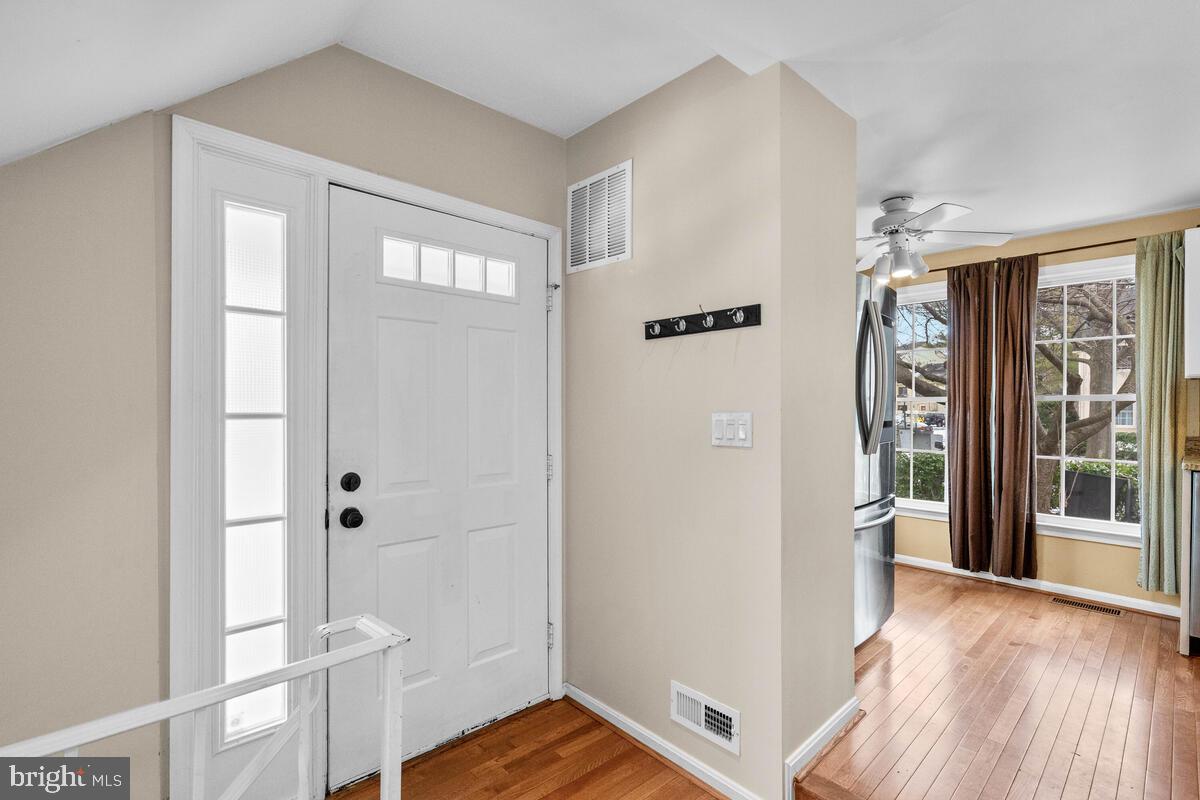 ESSEX PLACE - Residential