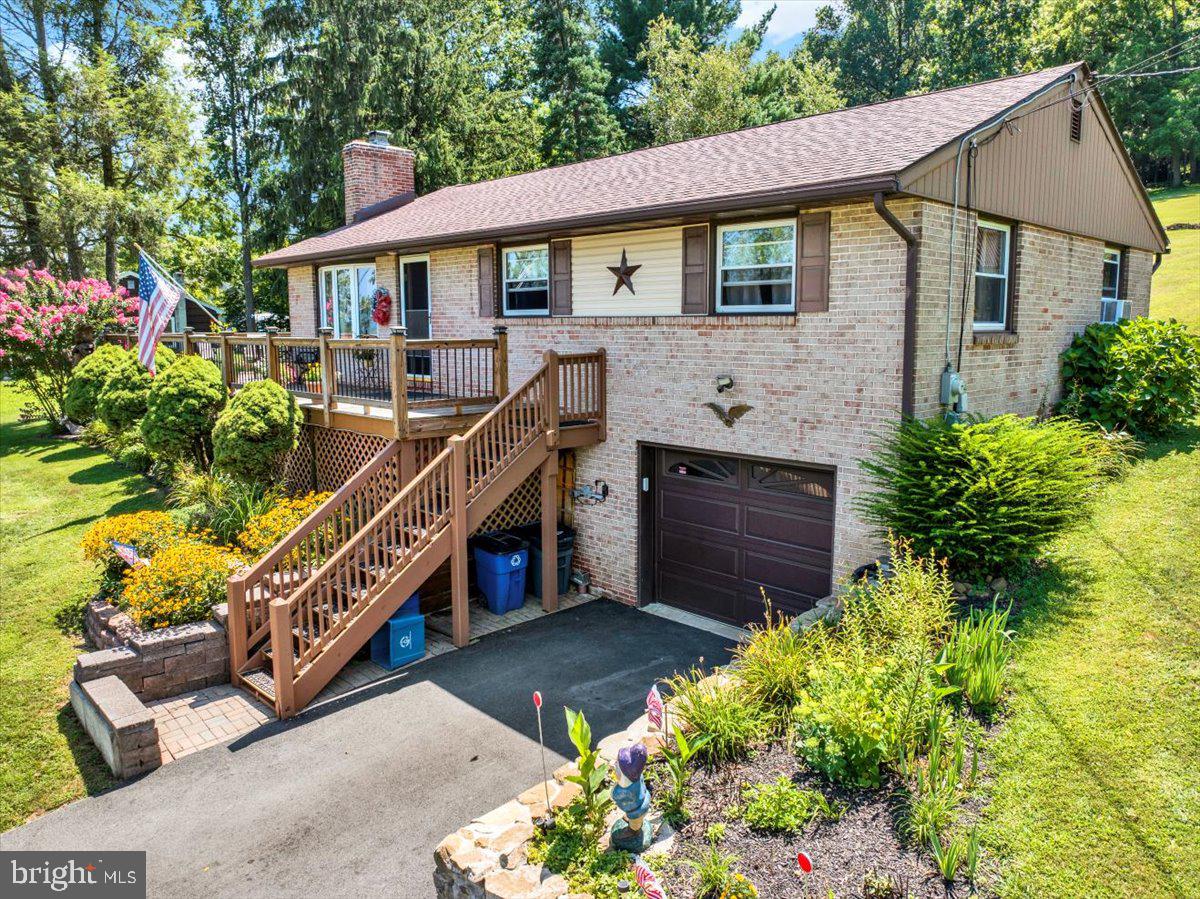 570 WALNUT ROAD