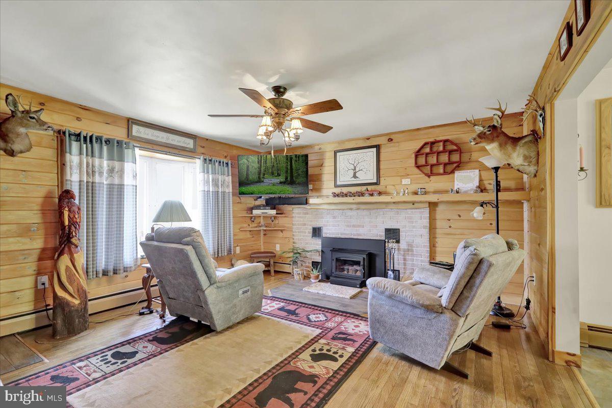 570 WALNUT ROAD