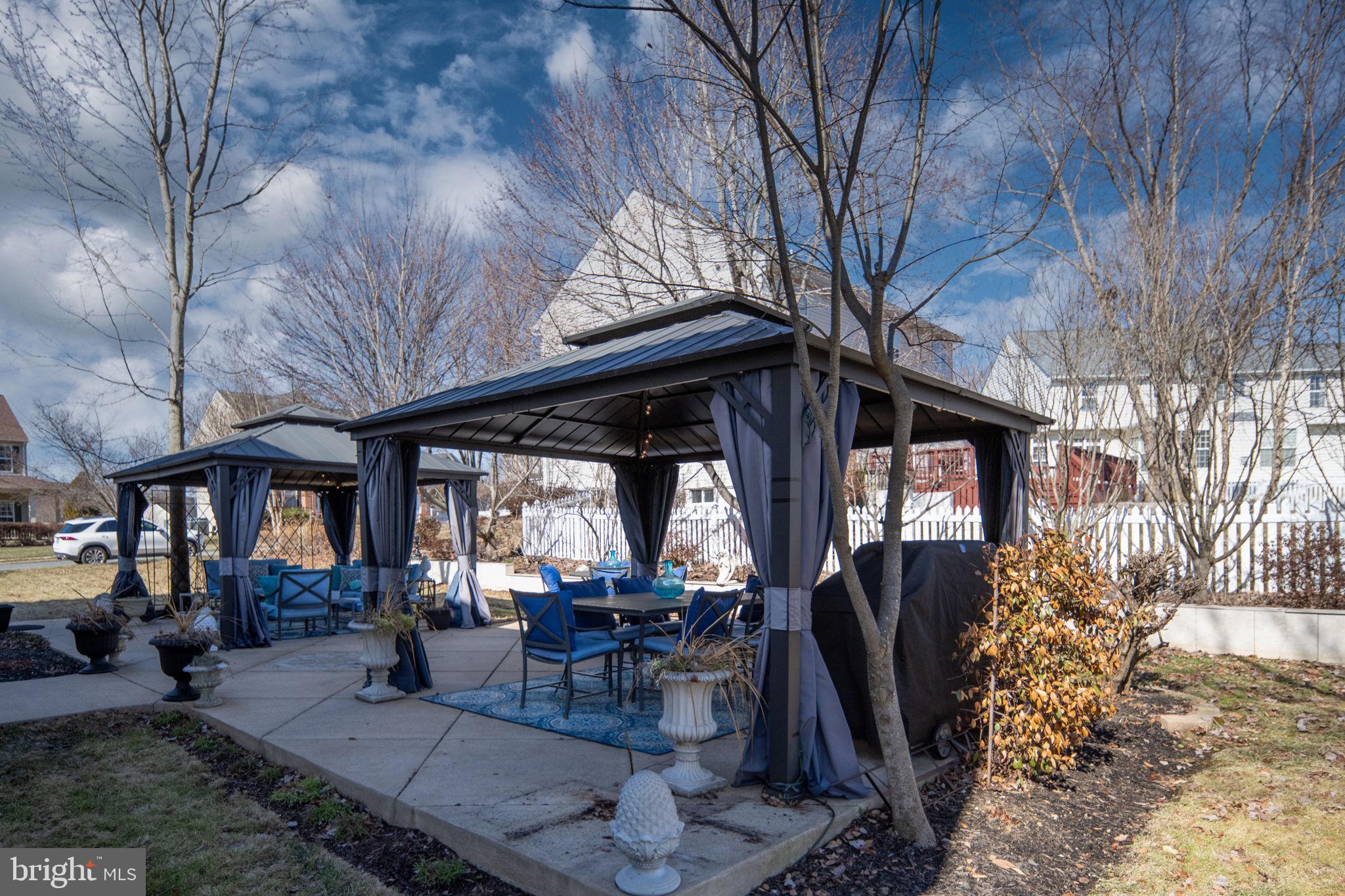 LEELAND STATION - Residential