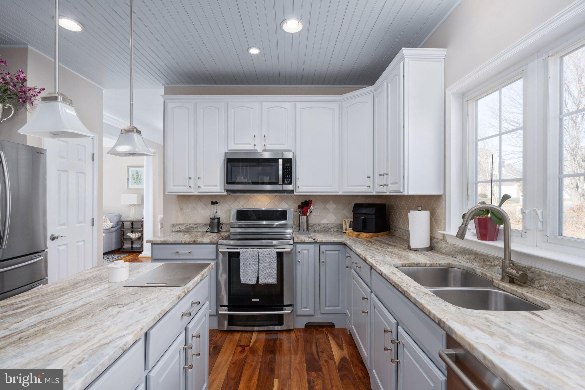 LEELAND STATION - Residential