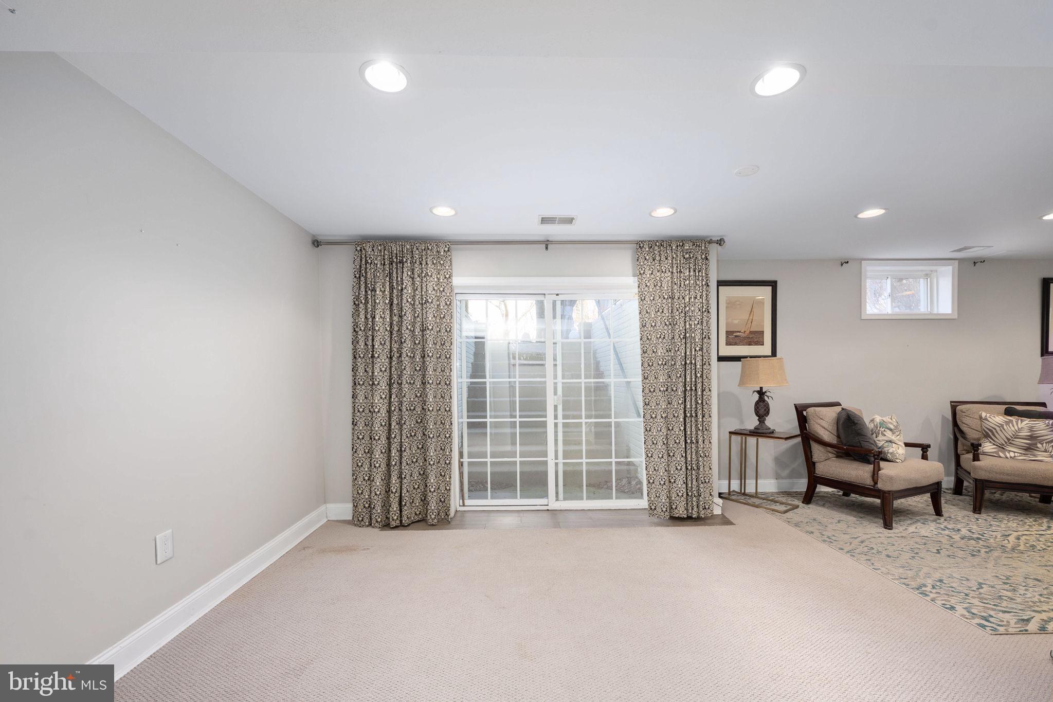 LEELAND STATION - Residential