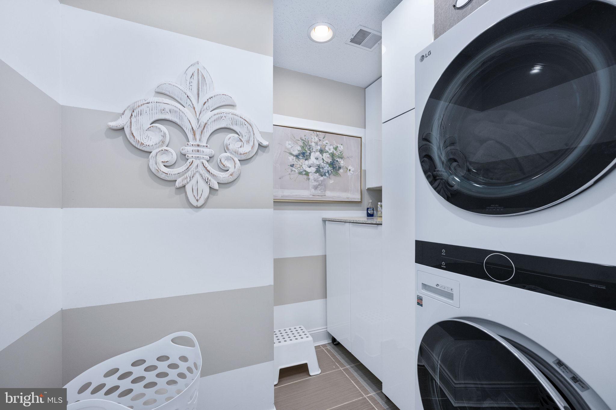 LEELAND STATION - Residential