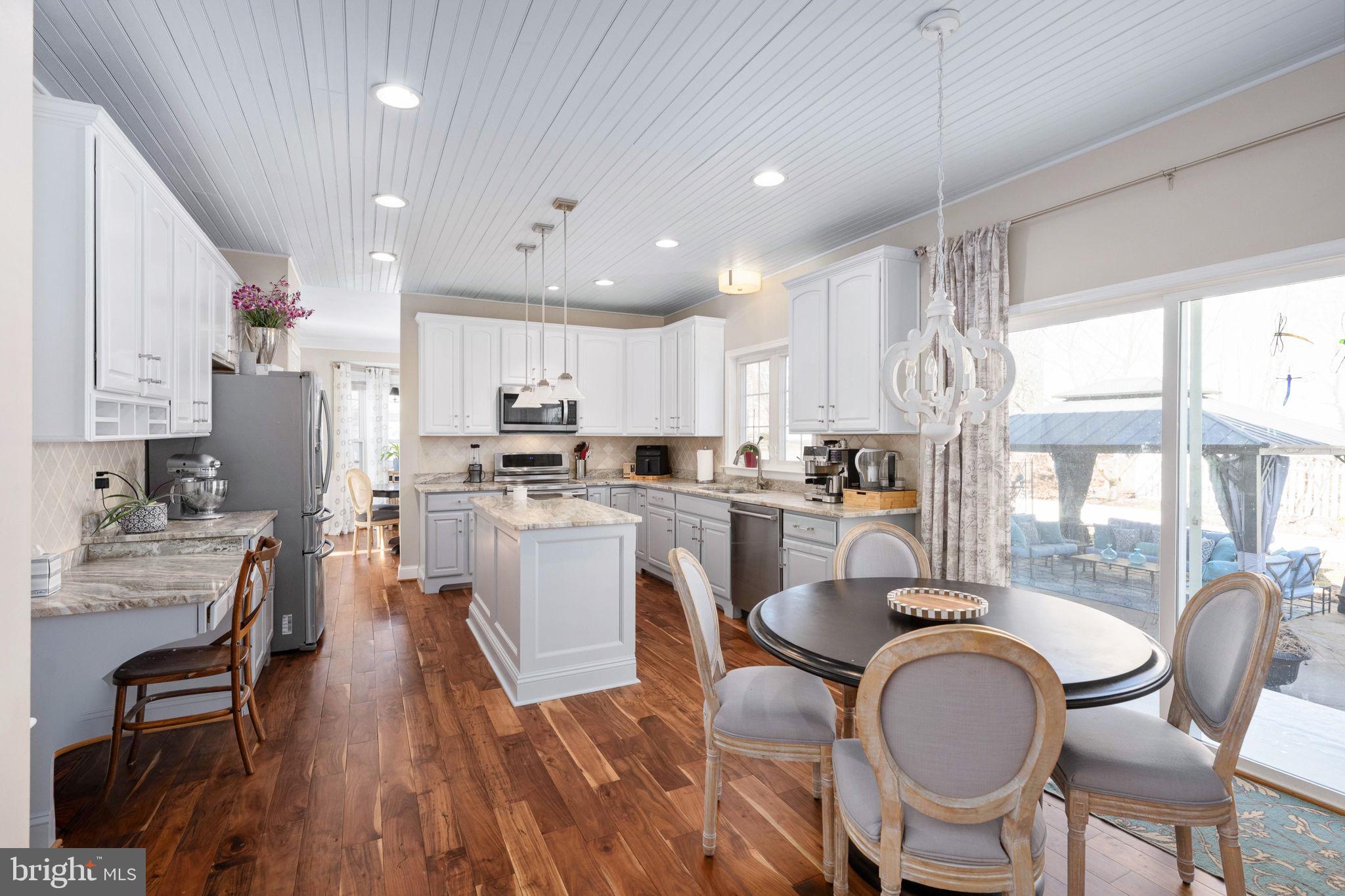 LEELAND STATION - Residential