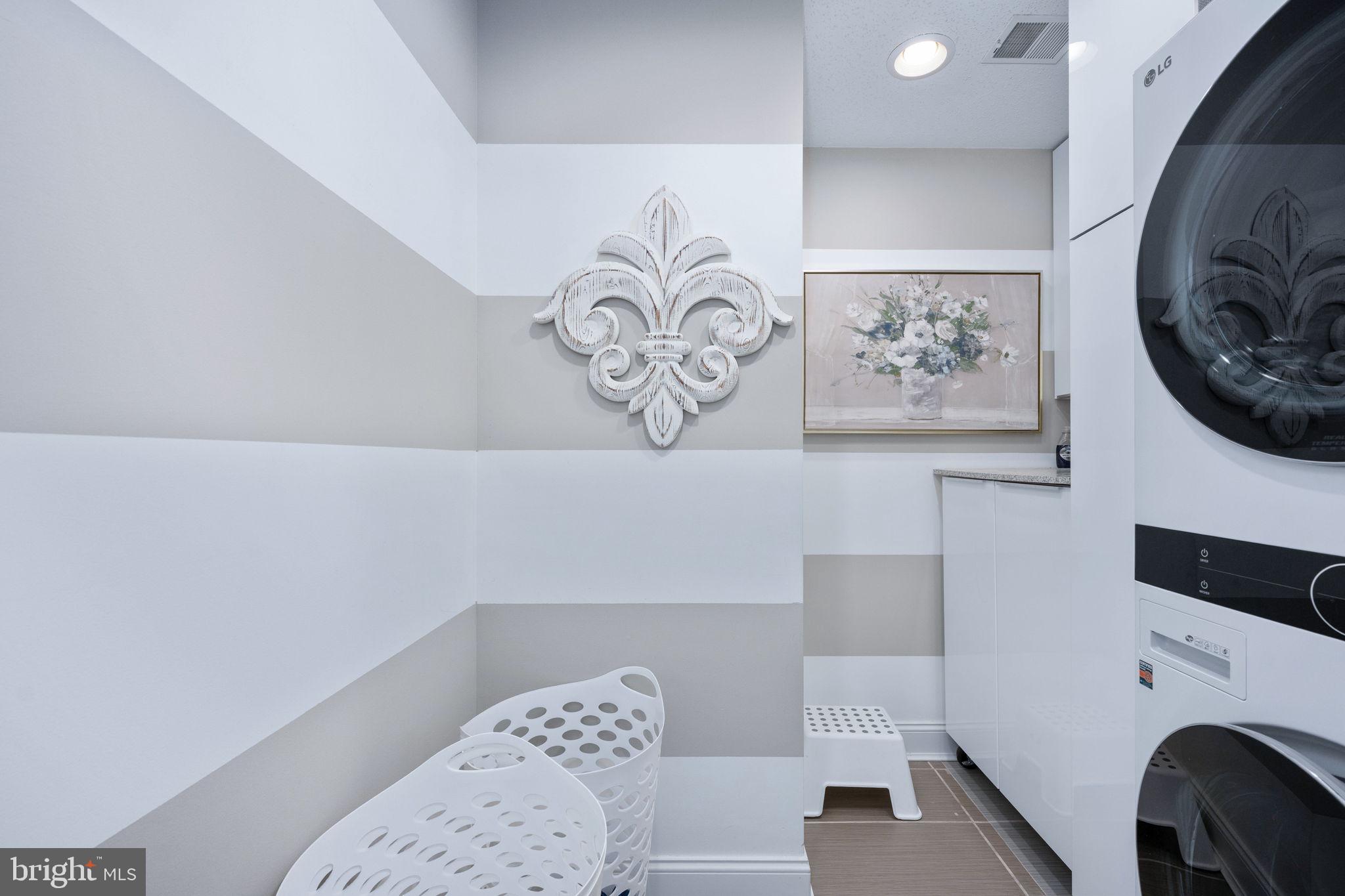 LEELAND STATION - Residential