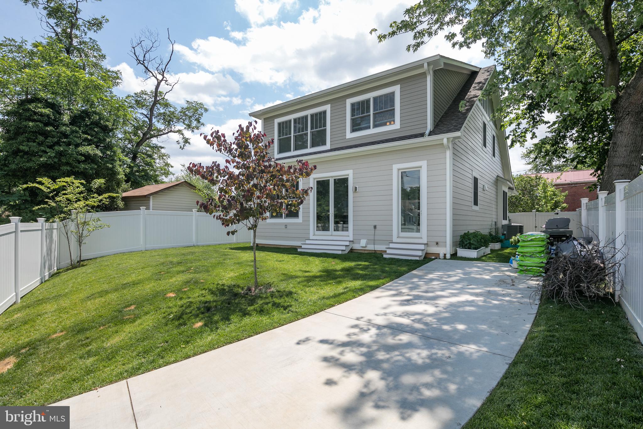 DEL RAY - Residential