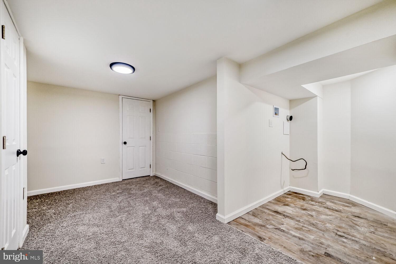 TEN HILLS - Residential